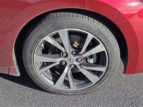 Used 2017 Nissan Maxima 3.5 SL image 8