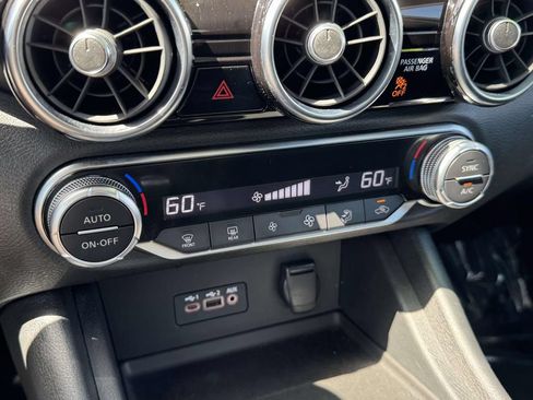 Used 2020 Nissan Sentra SV FWD image 16