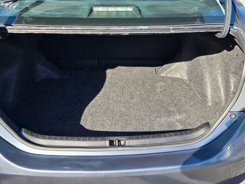 Used 2014 Toyota Corolla LE FWD image 9