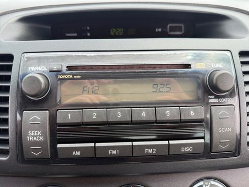Used 2005 Toyota Camry LE FWD image 20