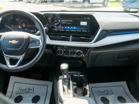 Used 2024 Chevrolet Trax LT w/ Driver Confidence Package FWD image 14