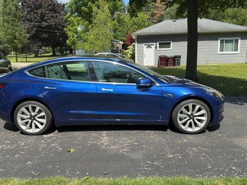 Used 2020 Tesla Model 3 Long Range AWD/4WD image 5