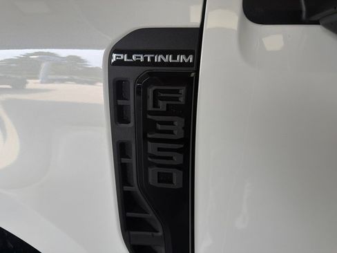 New 2026 Ford F350 Platinum w/ Tremor Off-Road Package AWD/4WD image 8