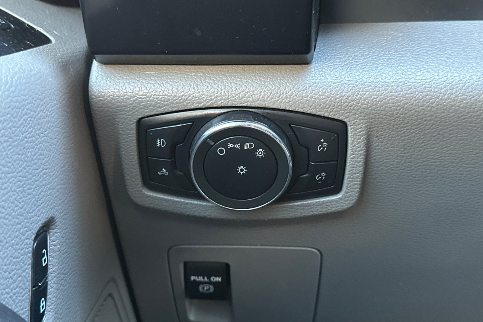 Used 2016 Ford F150 XL w/ Equipment Group 101A Mid RWD image 34