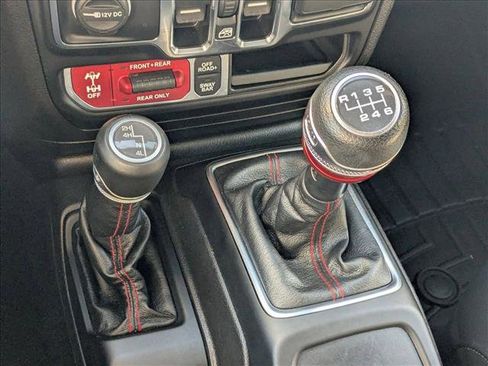 Used 2022 Jeep Gladiator Rubicon w/ LED Lighting Group image 12