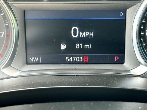 Used 2023 Chevrolet Traverse LT FWD image 19