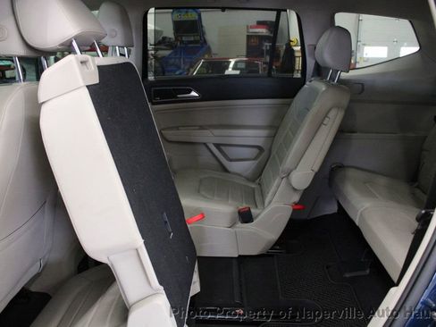 Used 2019 Volkswagen Atlas SEL Premium image 31