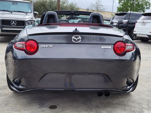 Used 2018 MAZDA MX-5 Miata Club w/ Brembo/BBS Recaro Package image 6