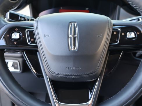 Used 2021 Lincoln Aviator 2WD w/ Elements Package image 26