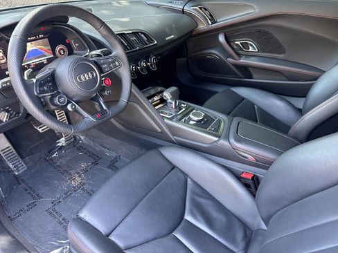 Certified 2023 Audi R8 V10 performance w/ Premium Package RWD image 10