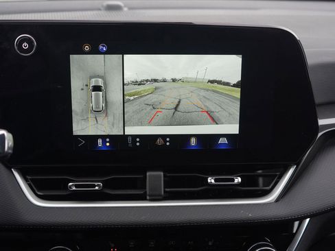 New 2025 Chevrolet Equinox LT w/ Safety and Technology Package image 24