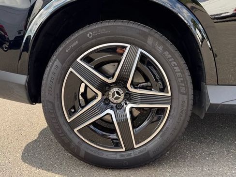 Used 2026 Mercedes-Benz GLC 300 4MATIC image 11