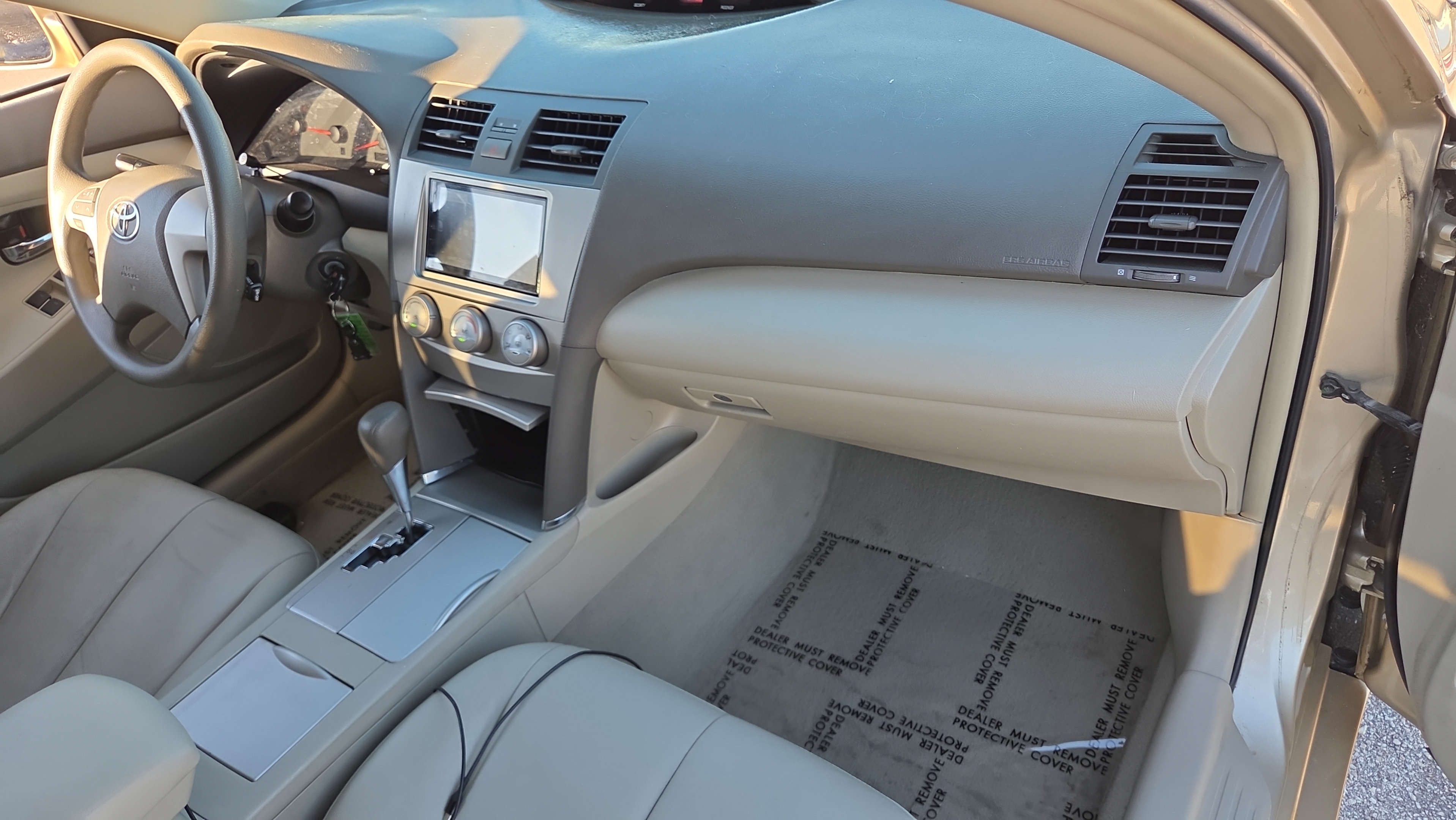Used 2011 Toyota Camry LE w/ LE Extra-Value Pkg FWD image 16