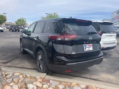 Used 2024 Nissan Rogue S image 6