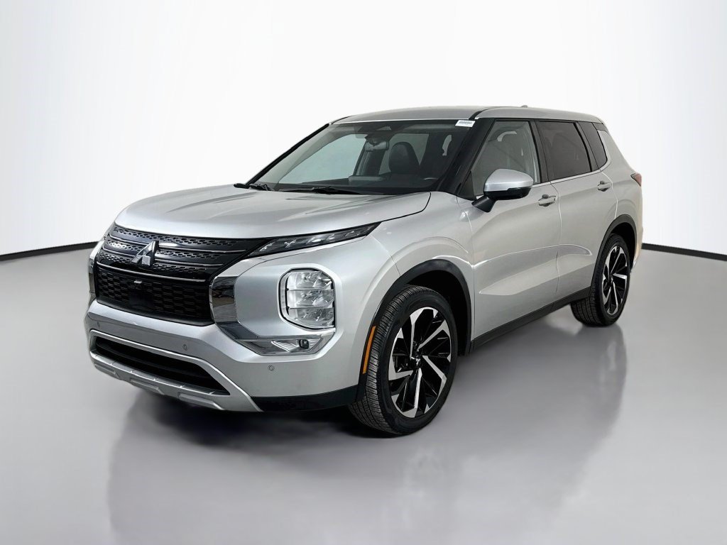 Used 2024 Mitsubishi Outlander SE FWD image 4