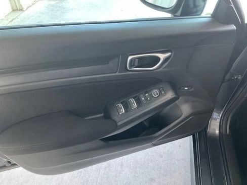 Used 2024 Honda Civic Sport image 4
