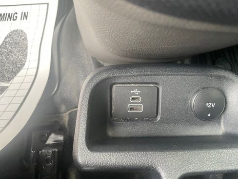 Used 2022 Ford Transit Connect XL image 46