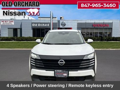Used 2025 Nissan Kicks SV FWD image 2