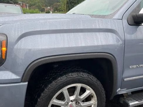Used 2016 GMC Sierra 1500 Denali w/ Enhanced Driver Alert Package AWD/4WD image 2
