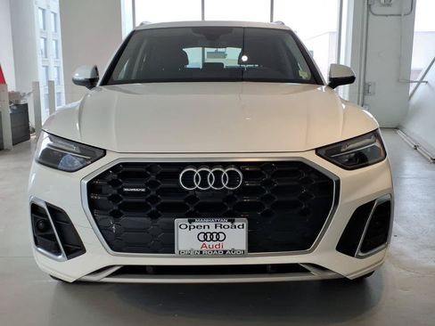 Used 2023 Audi Q5 2.0T Premium Plus w/ Premium Plus Package AWD/4WD image 2
