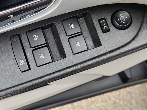 Used 2016 Chevrolet Equinox LT w/ Convenience Package image 20