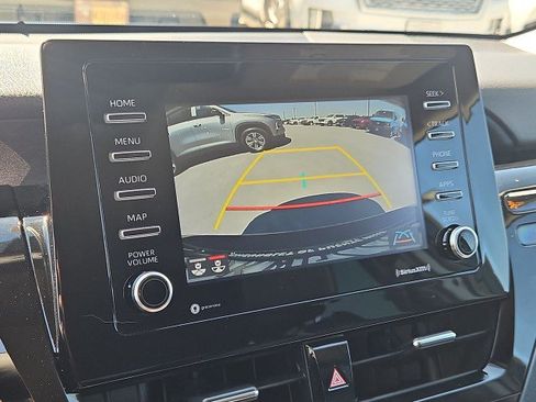 Used 2022 Toyota Camry SE w/ Convenience Package FWD image 14