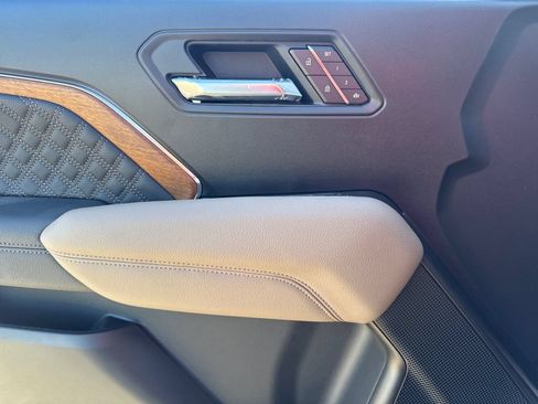 New 2026 GMC Canyon Denali AWD/4WD image 16