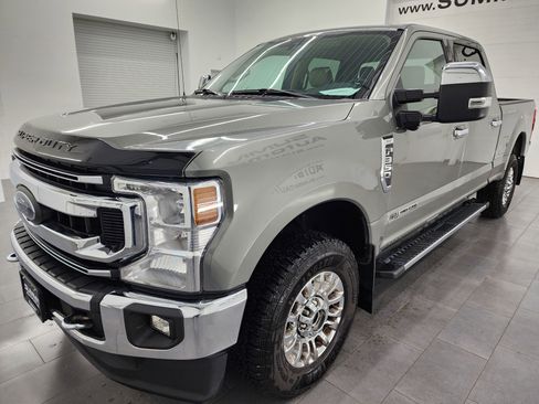 Used 2020 Ford F350 XLT w/ XLT Premium Package image 7