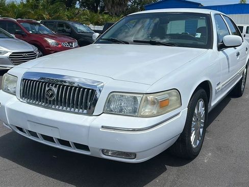 Used 2009 Mercury Grand Marquis LS RWD image 3