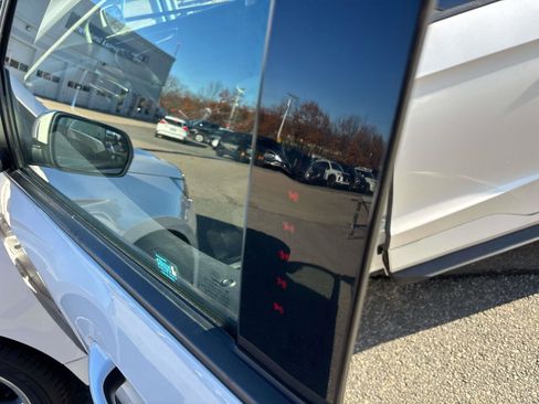 Used 2018 Ford Edge Sport w/ Technology Package image 7