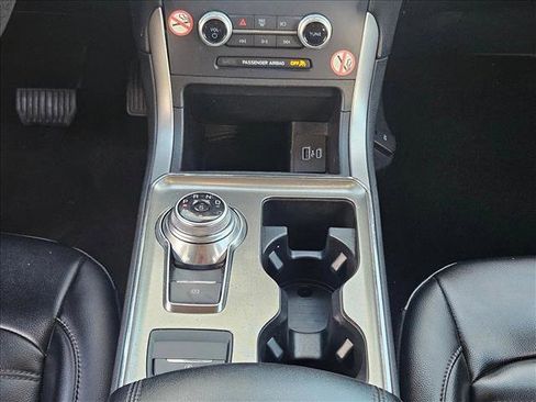 Used 2022 Ford Edge SEL image 12