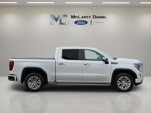 Used 2023 GMC Sierra 1500 Denali AWD/4WD image 6