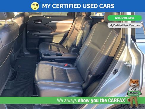 Used 2019 Toyota Highlander XLE image 28