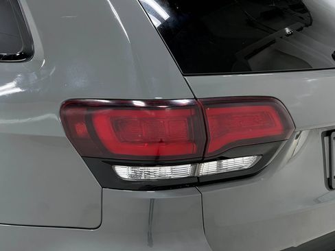 Used 2020 Jeep Grand Cherokee SRT AWD/4WD image 38
