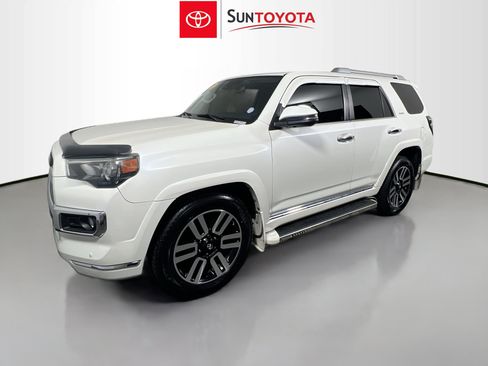Used 2020 Toyota 4Runner Limited RWD image 9