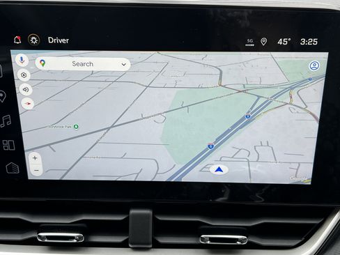 Used 2026 Chevrolet Equinox LT image 11