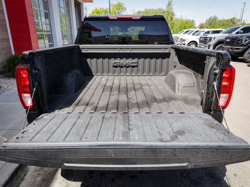 Used 2023 GMC Sierra 1500 SLE AWD/4WD image 5