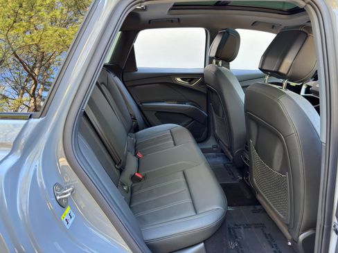 Used 2024 Audi Q4 e-tron Premium Plus w/ Premium Plus image 42