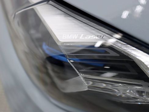 Used 2023 BMW M4 xDrive Competition AWD/4WD image 10