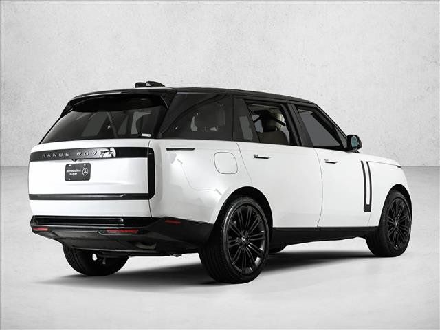 Used 2024 Land Rover Range Rover Long Wheelbase SE AWD/4WD image 5