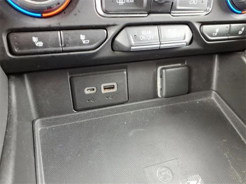 Used 2022 Chevrolet Tahoe LT w/ Luxury Package image 30