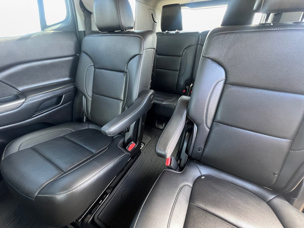 Used 2023 GMC Acadia SLT FWD image 21