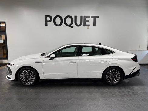 Used 2024 Hyundai Sonata Limited FWD image 1