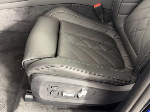 New 2026 BMW X5 sDrive40i w/ M Sport Package image 13