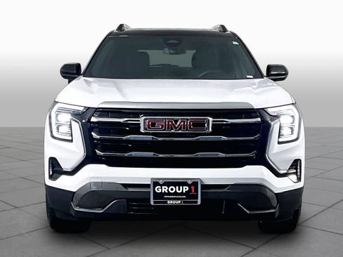 Used 2026 GMC Terrain Elevation w/ Elevation Premium Package FWD image 4