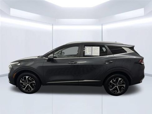 Certified 2025 Kia Sportage EX AWD/4WD image 3