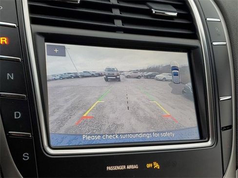 Used 2020 Lincoln Nautilus Premier w/ Equipment Group 101A image 17