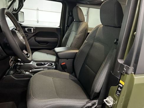 Used 2024 Jeep Wrangler Sport image 18