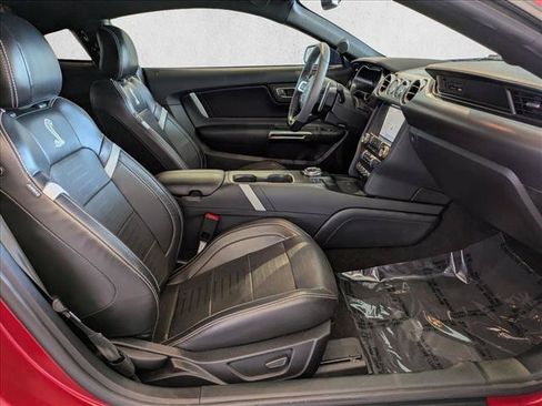 Used 2020 Ford Mustang Shelby GT500 w/ Technology Package RWD image 19