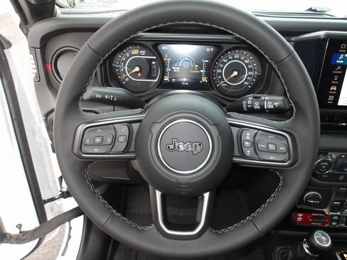 New 2026 Jeep Wrangler Unlimited Rubicon image 14